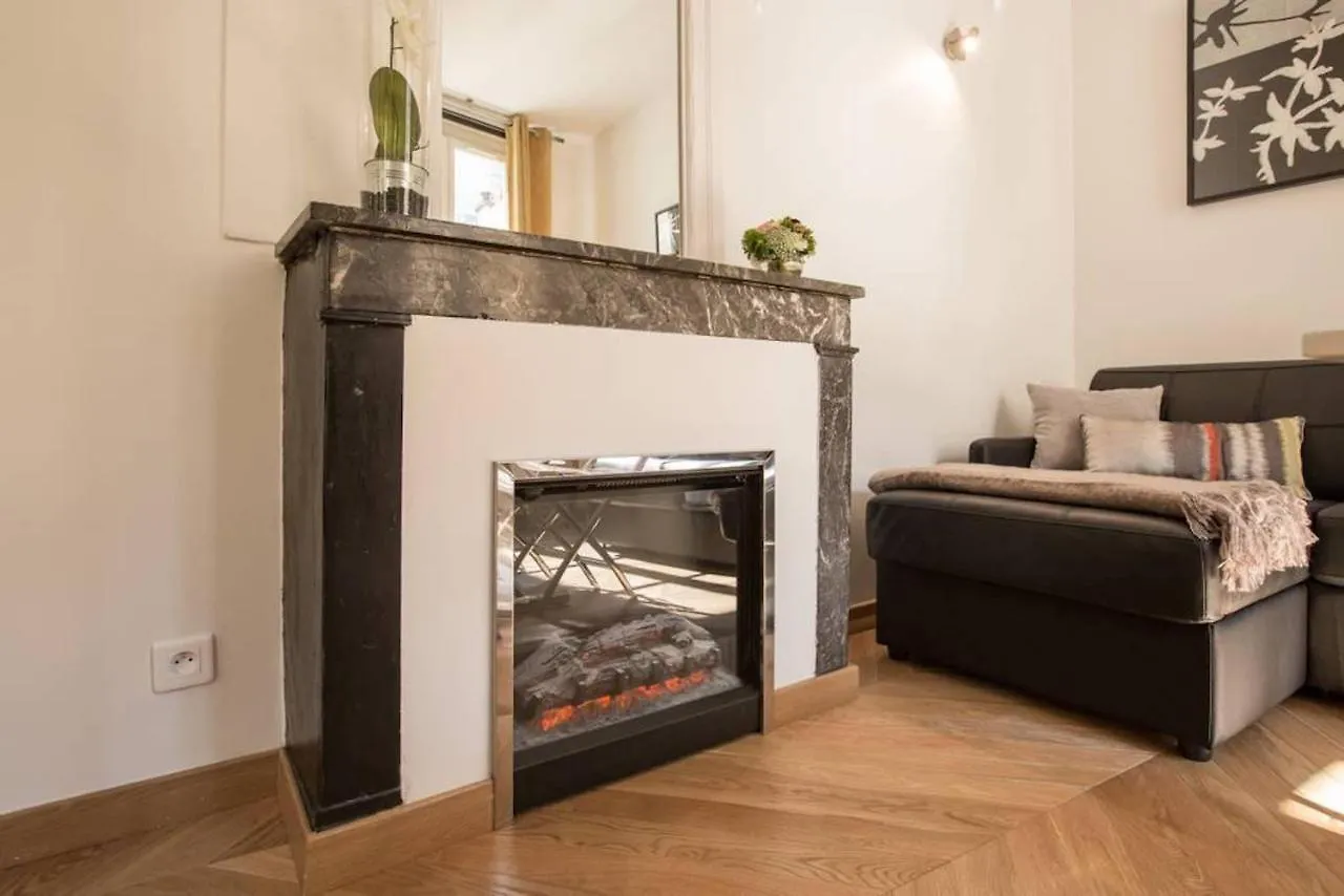 Remodeled Parisian Apartment 0*, Paris France